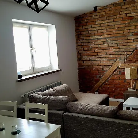 Przytulny Apartament W Centrum Miasta Kętrzyn Exterior foto